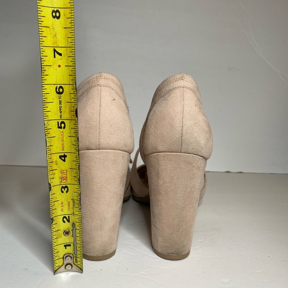 Blush pink tie up pumps - Picture 4 of 6